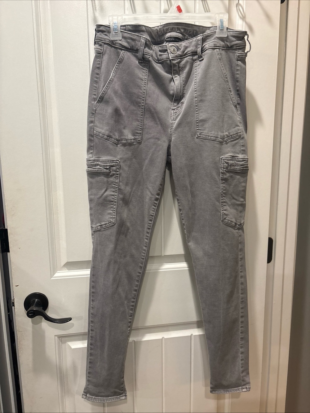 American Eagle Next Level Stretch Cargo Versatile Washed Gray Jeans Woman’s 16